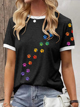 Frauen bunte Hunde Pfote T-Shirt